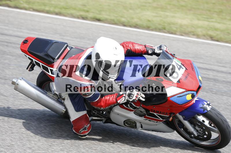 /24 08.06.2025 TZ Motorsport ADR/Gruppe gruen/64-1